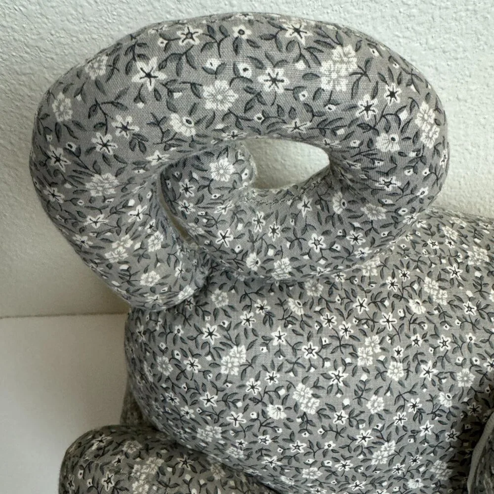 Vintage Hand Crafted Fabric Decorative Cottage Cat Folk Art